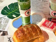 -HOT CRUSH趁热集合·现烤面包(上海环球港店)
