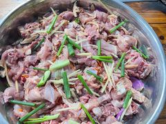 桑拿鸡项-大眼强五杯鹅·桑拿鸡煲