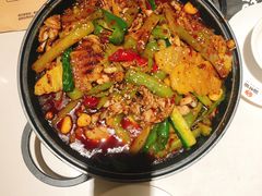 香辣牛蛙-渝蛙馆(新百店)