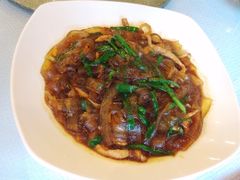 肉丝炒拉皮-老牌坊•鲁菜名店•地道济南菜(大观园商埠店)