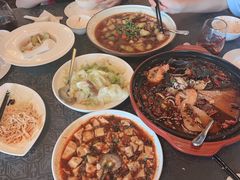 -粤尚腾香居中餐厅(首都机场希尔顿店)