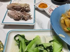 -三江源美食城