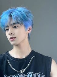 -一家只做男发烫染的店