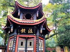 -峨眉山报国寺