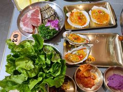 -围炉肉舍•炭烤活鳗•丹东海鲜烤肉(步行街店)