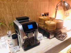 -上海外滩老码头亚朵酒店