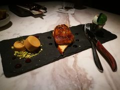 -The ROOF (通盈中心店)