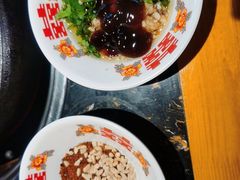 -憨孃孃·重庆老火锅(红山黑金店)