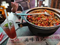 青椒紫苏味-蛙小侠·沸腾砂锅(南山欢乐颂店)