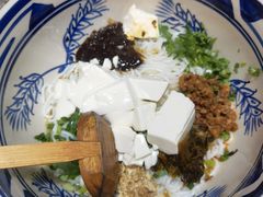 豆花米线-蜗牛小馆醉乡民谣云南菜(惠新西里店)