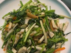 -松沪名灶·豆浆鱼头·新上海菜(飞航吾悦广场店)