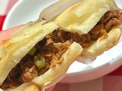 酥皮肉夹馍-西贝(宝乐汇店)