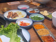 -明洞阿姨·韩式酱蟹烤肉·创意料理(三元桥店)