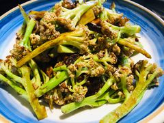 -梅飞酒家(名辉豪庭店)