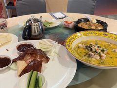 -年辉渔村·非遗传承餐厅(新丰江店)