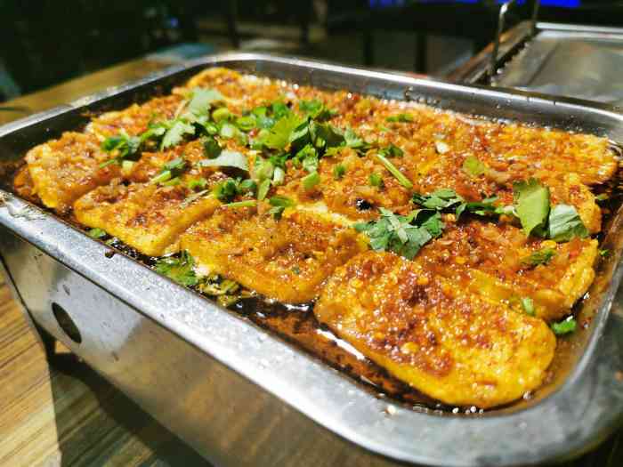 瓦烤·成都烧烤源于宜宾(奥园广场店)-"名字挺特别,哇靠[偷笑][偷笑]