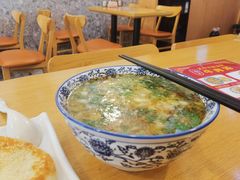 -八百里牛肉汤(盖饭·锅贴·万象城店)