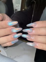 -阿噶西美甲美睫
