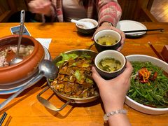 -老滇山寨•云南特色菜•地方菜•民族风情歌舞表演(金碧店)