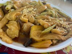 -何适山庄 ·可团建(水长城P2停车场店)