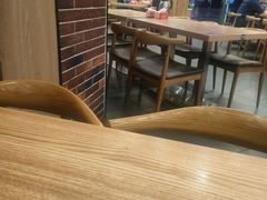 -裕记烧腊连锁餐饮(国商分店)