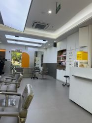 -首脑美发沙龙