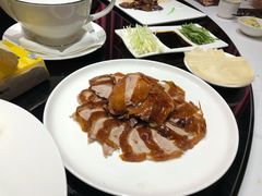新雅片皮鸭-新雅粤菜馆(南京东路店)