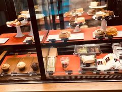 面包甜点陈列柜-星巴克(北京王府井店)