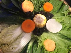 -尚尚仙·酸汤猪手·猪肚鸡火锅(华联万柳购物中心店)