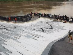 -中国宜宾·长江地标广场