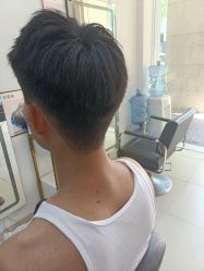 -慕艺造型烫发染发