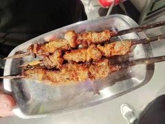 -马路牙子烧烤音乐酒馆(望京店)