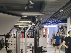 -超鹿运动(达信大厦店)