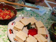 8块臭豆腐-鸿姐老火锅(疁城新天地店)