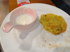 西葫芦饼配酸奶-TUK土耳其餐厅·下午茶(卢湾店)