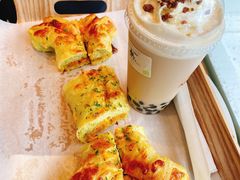 -奈雪的茶(百盛店)