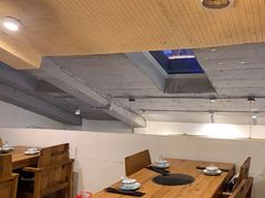 -毛辣果·贵州红酸汤牛肉火锅(西单店)