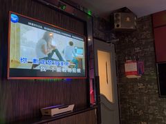 -依呀呀ktv烧烤小串(中山西路店)