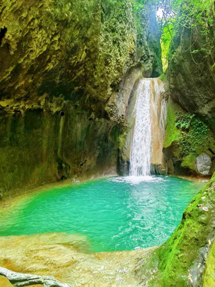 雁山瀑布-"雁山瀑布是2014被发现的瀑布群.由于."-大众点评移动版