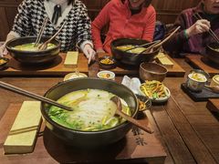 -银米·云南传统过桥米线(双廊黑金冠店)