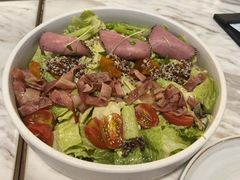 烤牛肉芝士色拉配油醋汁-G+KITCHEN(龙湖狮山天街店)