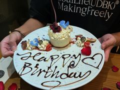 -Mark&Mars Restaurant