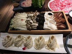 菇菌-快乐小羊·内蒙牛羊肉火锅(流花中心店)