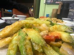-大富蚝乌东哥饭店·石锅鱼杂·柠檬鸭(革新路店)