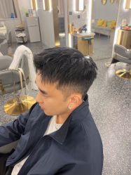 点击看大图 -即型男士理发工作室