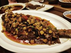 -肆海小川菜酒馆Wine Bistro (青年路店)