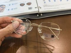 -Eziwish眼镜·蔡司授权店