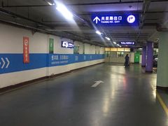 -上海站南广场-停车场