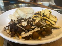 -黔蘑菇四季餐厅(观山湖店)