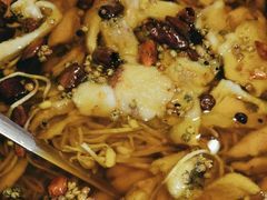 江鱼做水煮鱼-渝信川菜(工体店)